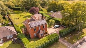 41, Station Road, Thorpe On The Hill, Lincoln LN6 9BS