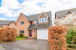 14, Sovereign Close, Buckingham MK18 3DA