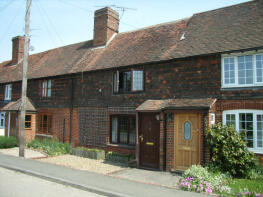 11, Cross At Hand Cottages, Maidstone Road, Tonbridge TN12 0RJ