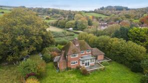 Nutsey, Easebourne Street, Upper Easebourne, Easebourne GU29 0BE