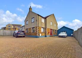 Chy Lowen, North Country, Redruth TR16 4BY