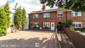 Lawn Cottage, Great North Road, Retford DN22 8QS