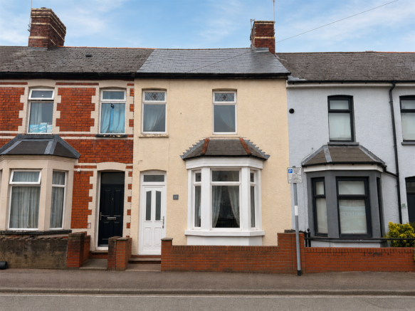 A Stylish Blend of Character & Contemporary Livin