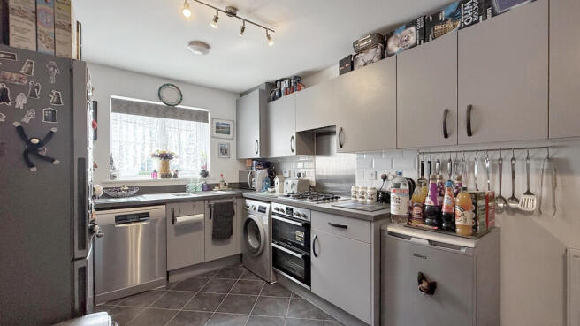 Kitchen/dining ro...