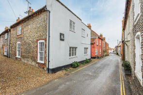 74, High Street, Holt NR25 7AL