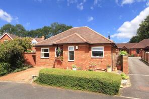 8, Churns Hill Lane, Dudley DY3 4LY