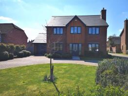 1, Oak Willows, Hereford HR1 1JL