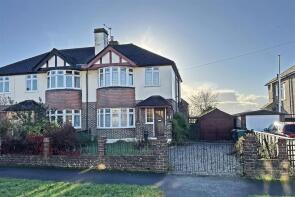 20, Woodside Way, Salfords RH1 5BD