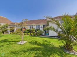 3 The Nook, Barton Meadow, Looe PL13 2LW