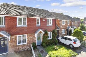8, Farleys Way, Rye TN31 6PZ