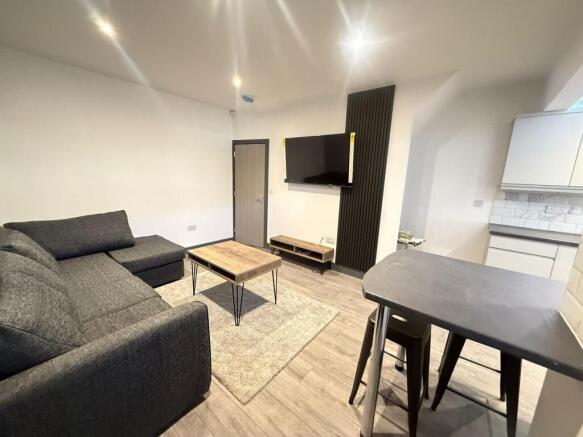 7ws.lounge.jpg