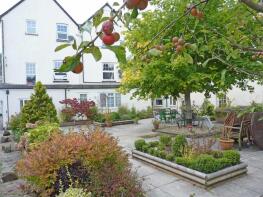 Flat 1, 24 Lamb Court, High Street, Dulverton TA22 9HB