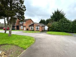58, St Christopher Close, West Bromwich B70 6TZ