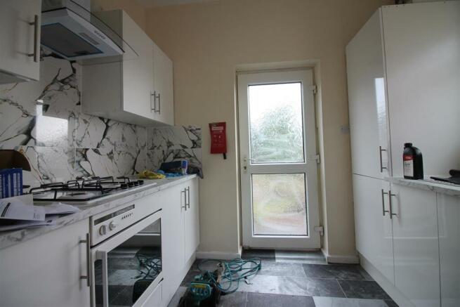 12EM- Kitchen.JPG