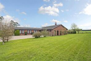 Court Hill House, Rous Lench Green To Low Road, Evesham WR11 4UJ