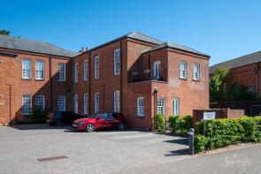 Apartment 3, 24 Bronte View, Whitecroft Park, Newport PO30 3FF