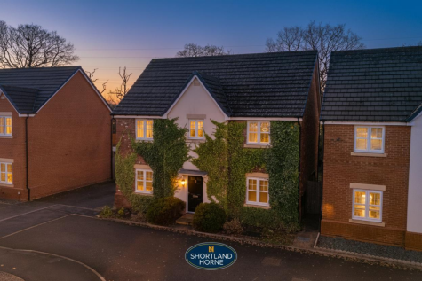 Massey Close, Bannerbrook Park, CV4