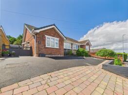 4, Lichfield Drive, Great Haywood, Stafford ST18 0SX