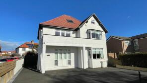 Sunhaven, St Andrew's Avenue, Llandudno LL30 2YS