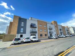 Apartment 22, 1 Heather Apartments, Cypress Road, Luton LU1 4FY
