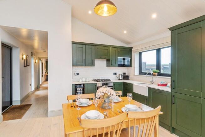 Kitchen/Dinning