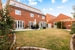 5, Mancetter Close, Leicester LE9 2DX