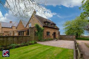 Lovers Cottage, Maidford Road, Towcester NN12 8HE
