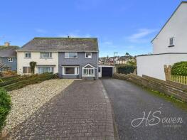 60, Torridge Avenue, Torquay TQ2 7NE
