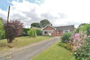 7, Paddock Close, Grantham NG33 4BJ