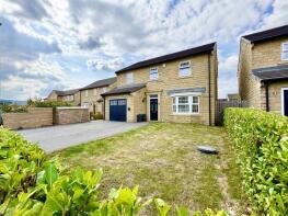 22, Vicarage Meadows, Holmfirth HD9 1DZ