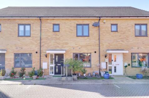 Bumpstead Mead, Aveley, RM15