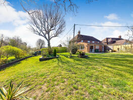 9, Church Close, Horsham RH13 8PJ