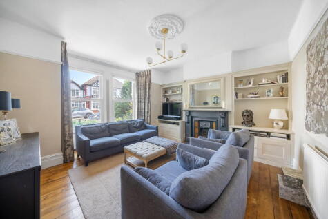 Onslow Gardens, Wallington, SM6