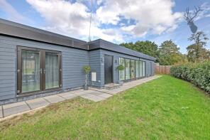 3, Cutlers Mews, Tawney Lane, Stapleford Tawney, Romford RM4 1EE