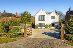 Queensbridge, New Road, Tadley RG26 3AG