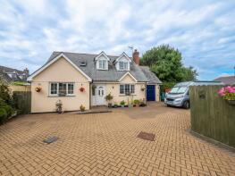 Lucinda, Woodville Road, Woodford, Bude EX23 9JA