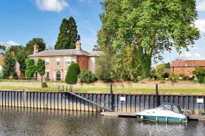 Fiskerton Manor, Main Street, Southwell NG25 0UH