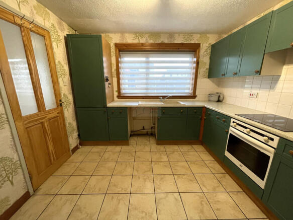 Kitchen b.JPG