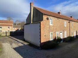 1, Fleece Cottages, Market Place, Bedale DL8 1UP