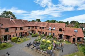 51, Sharman Beer Court, Thame OX9 2DD