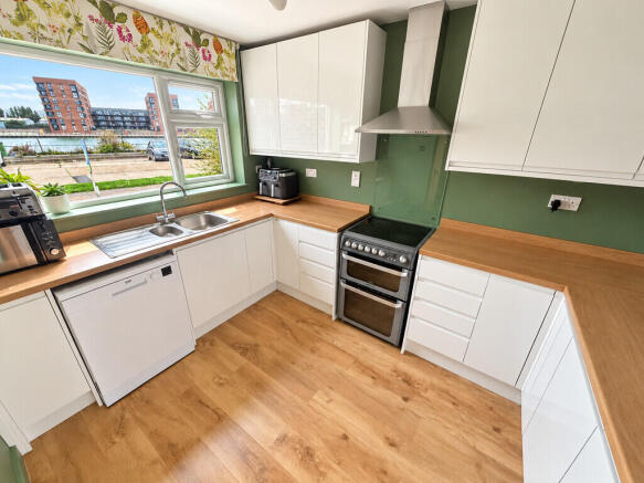 Kitchen 2