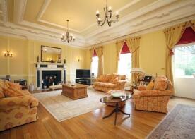 3 Kingsdale, Henderson Place, Hertford SG13 8GA