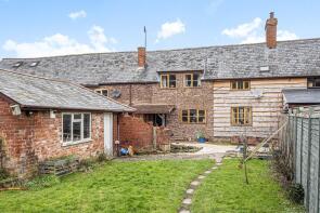 3, Old Hall Cottages, Brierley HR6 0NU