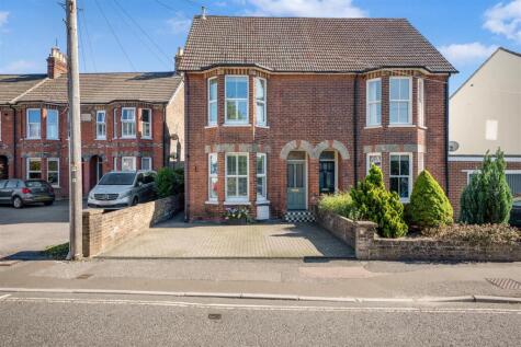 Station road, Horsham