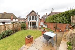 Coldharbour Barn, High Street, Salisbury SP5 1DQ