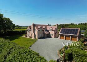 Hedgerow House, B4194 From Sturt Lane Junction To Start Of Clogs Bank, Buttonbridge, Bewdley DY12 3AN