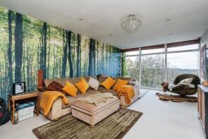 5, Sol Y Vista, Frith Hill Road, Godalming GU7 2EF