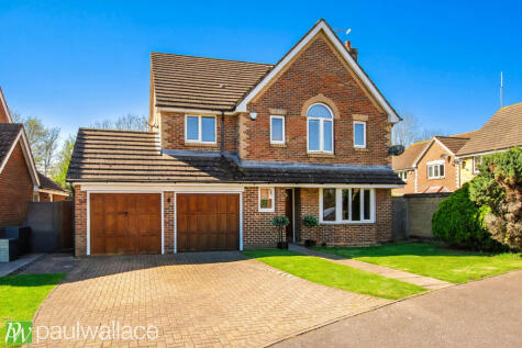Pulham Avenue | Prime Broxbourne Location