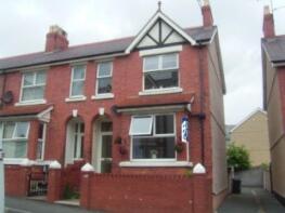 10, Grove Park, Colwyn Bay LL29 7TU