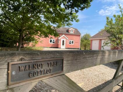 Walnut Tree Cottage, Great Green, Thurston, Bury St. Edmunds, Suffolk IP31 3SJ